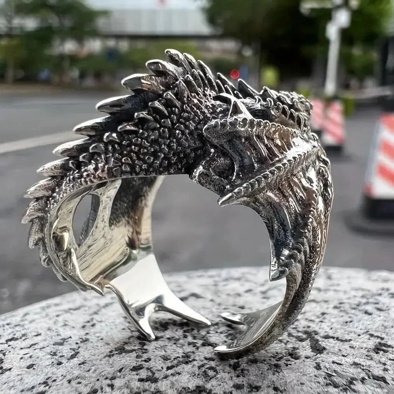 Bague dragon de chance magique.